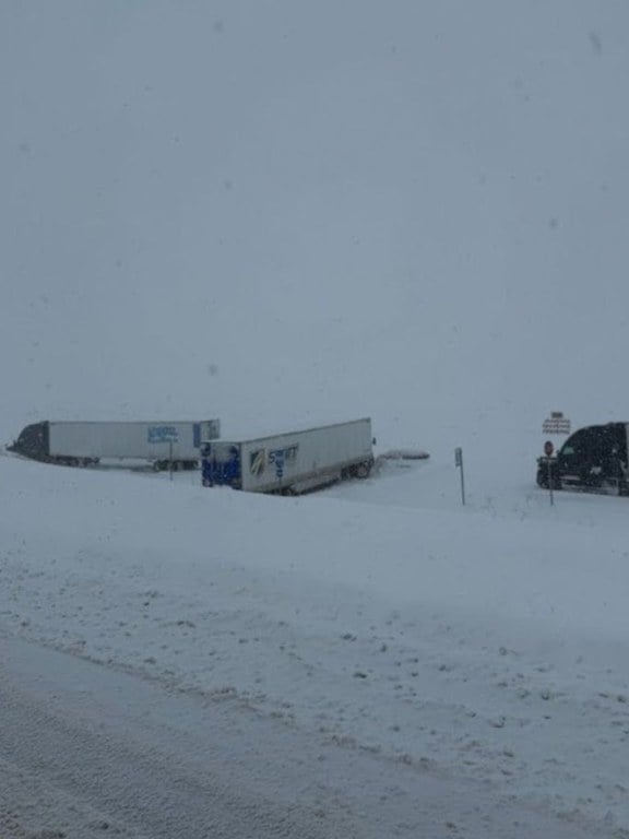 Several commercial motor vehicles slid off of I-70 west of Agate - Nov. 7, 2024