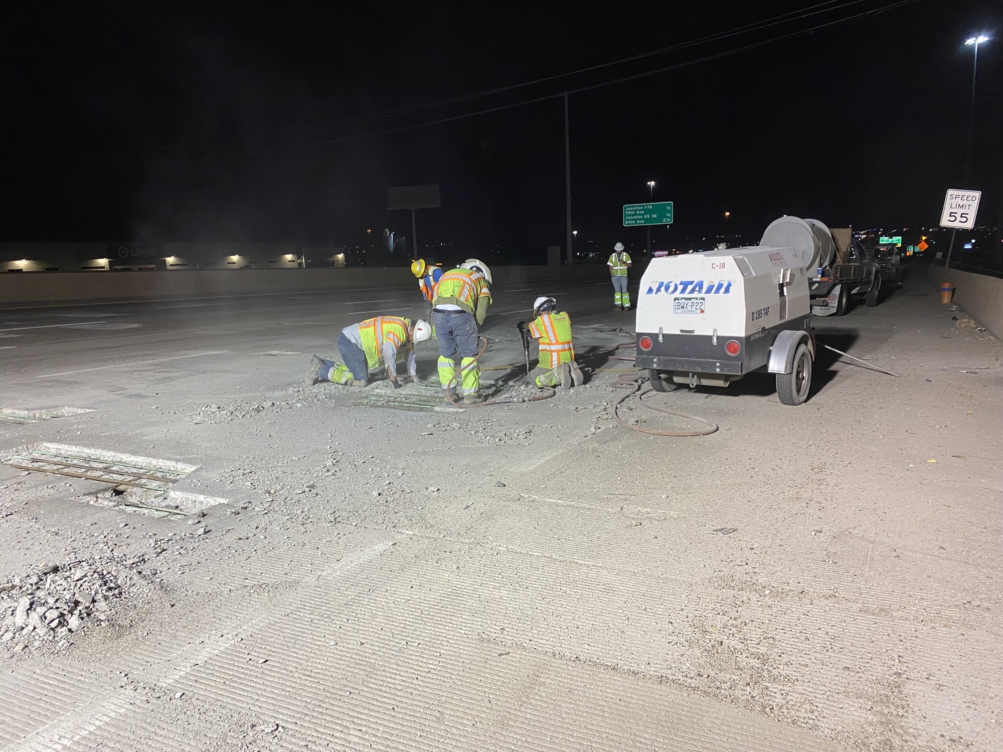 Crews performing bridge deck repairs on the steel superstructure of northbound I-25 at the 62nd Avenue bridge to ensure vehicular loads are supported. detail image