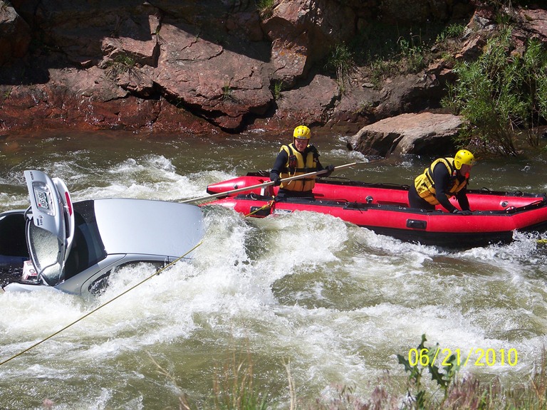 U.S.6 M.P. 270 Car in Creek 027.JPG detail image