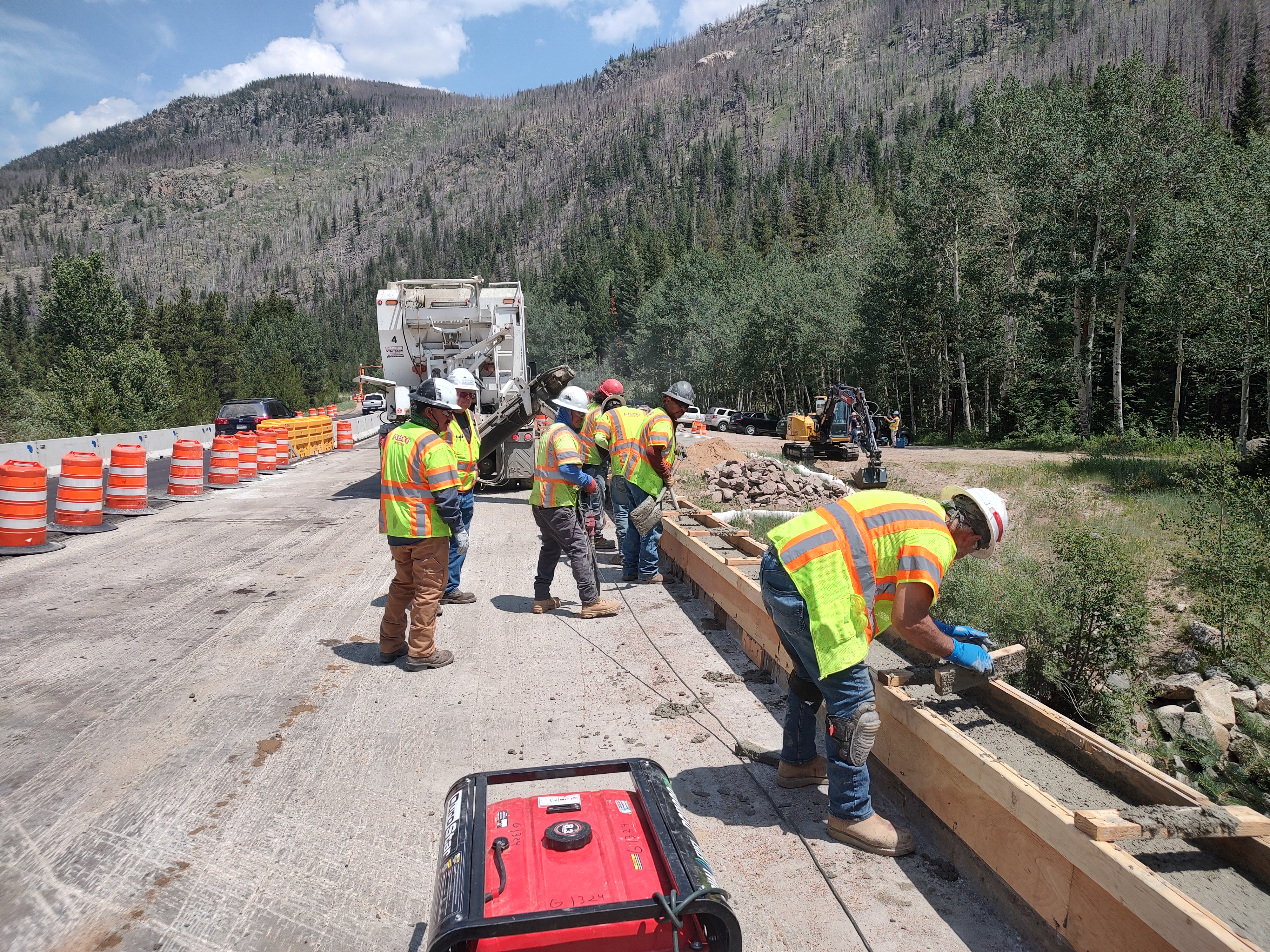 CO 14 Over Cameron Pass_Curb Rail Installation.jpg detail image