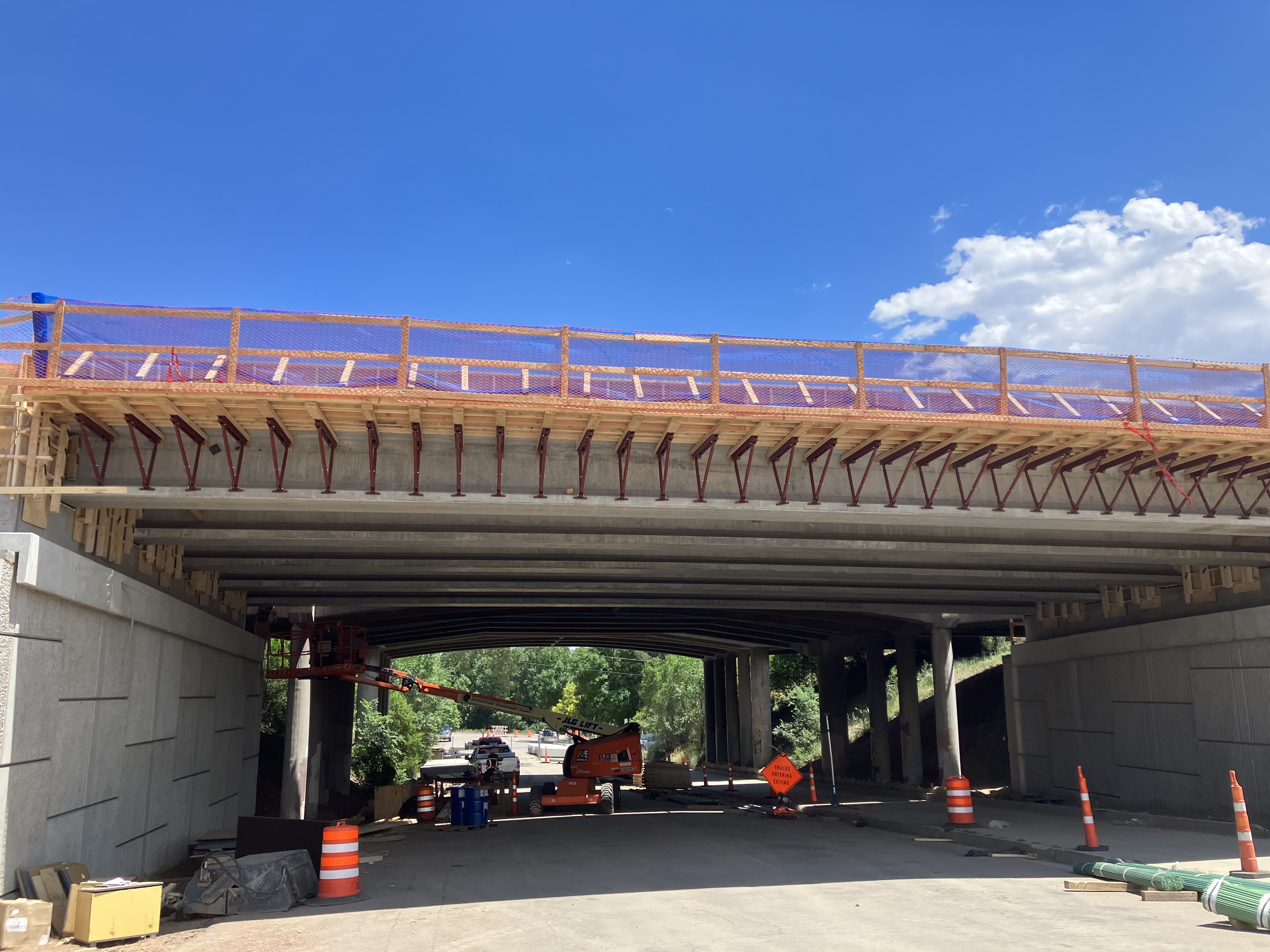 I-25 Acceleration-Deceleration Lanes Fillmore Street to Garden of the Gods Road Ellston Street Bridge.JPG detail image