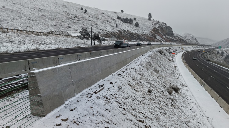 I-70 Resurfacing Chief Hosa to Colfax Wide View of Center Median Wall.jpg detail image