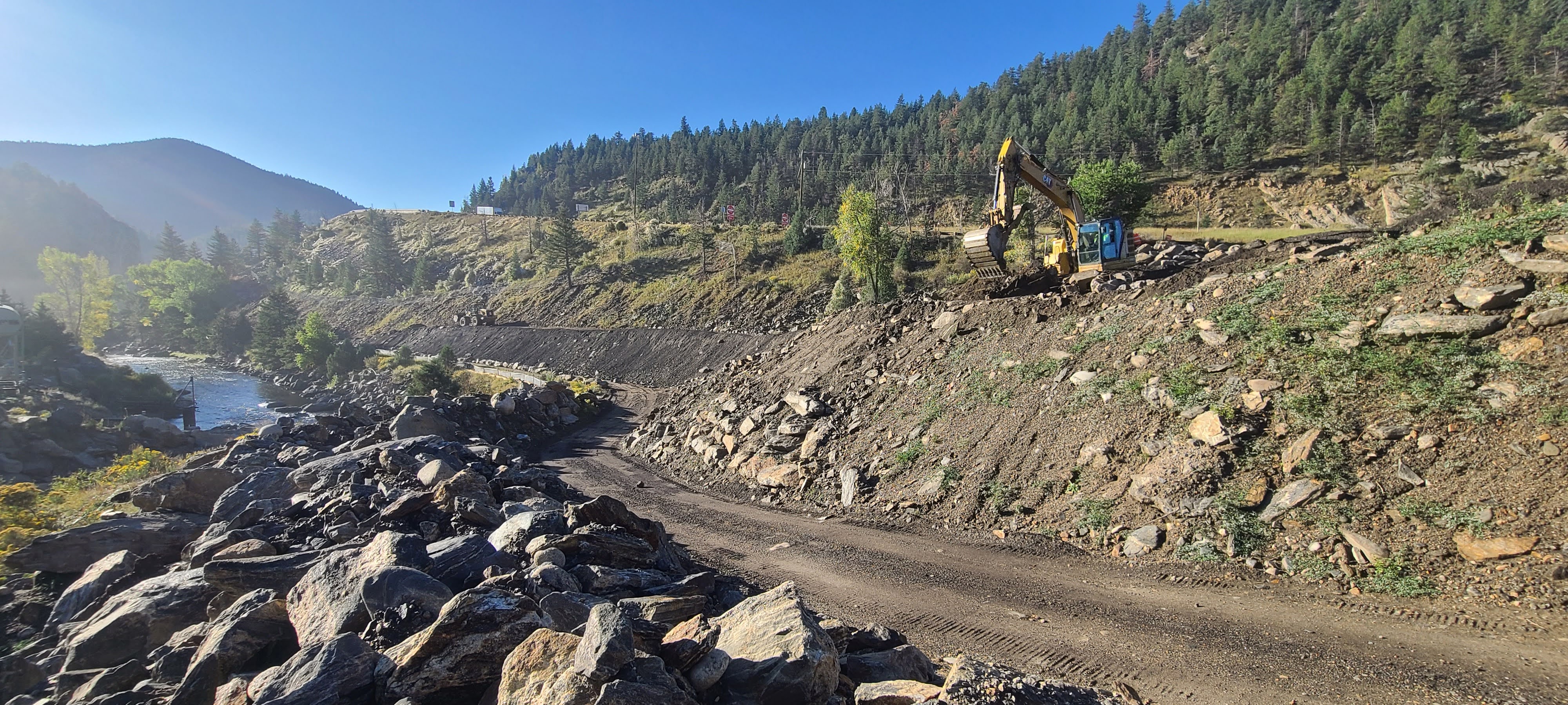 I-70 Floyd Hill Saddle Cut Shoring.jpg detail image