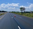 Freshly paved US 50 lanes east of Olathe in June 2024 thumbnail image