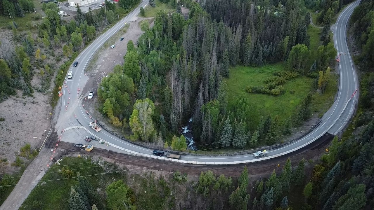 US550_cascade curve_east view.jpg detail image