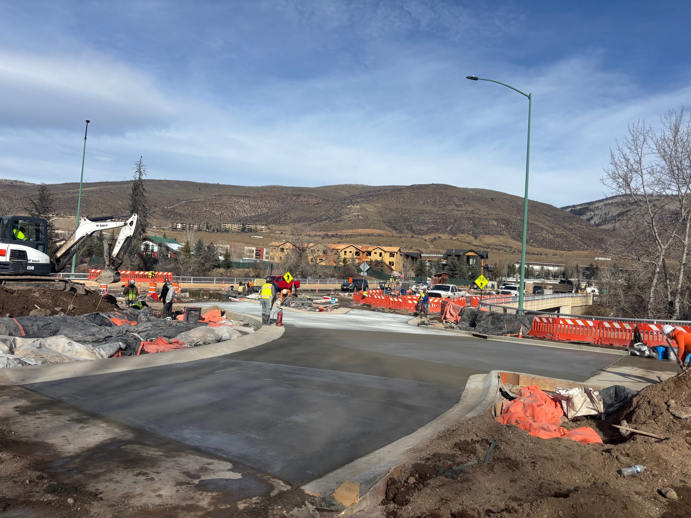 US6 Post Boulevard Roundabout Avon Concrete Pavement East Side.jpg detail image